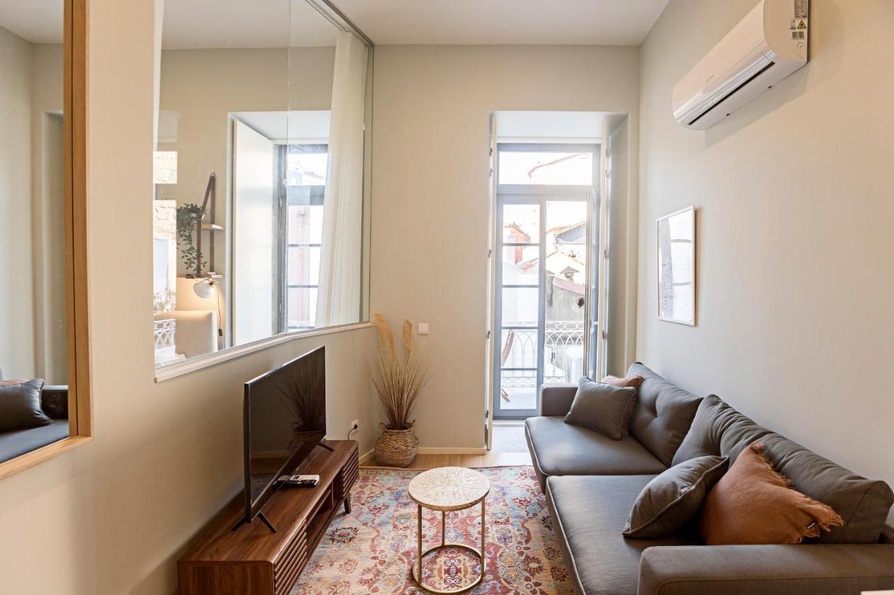 31 Janeiro 157 - Stylish 1Br W/ Ac & Balcony By Lovelystay Porto Exterior photo