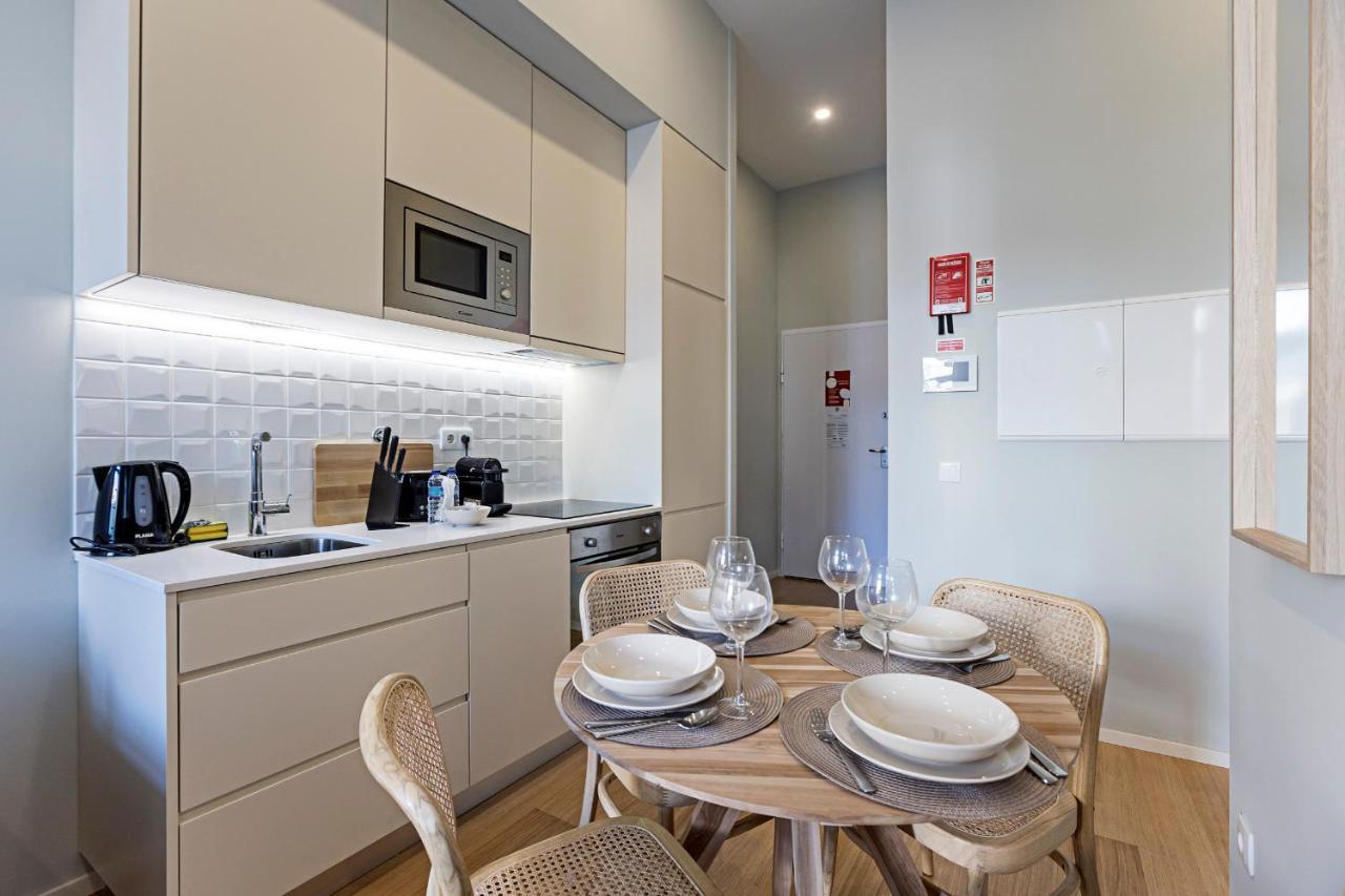 31 Janeiro 157 - Stylish 1Br W/ Ac & Balcony By Lovelystay Porto Exterior photo